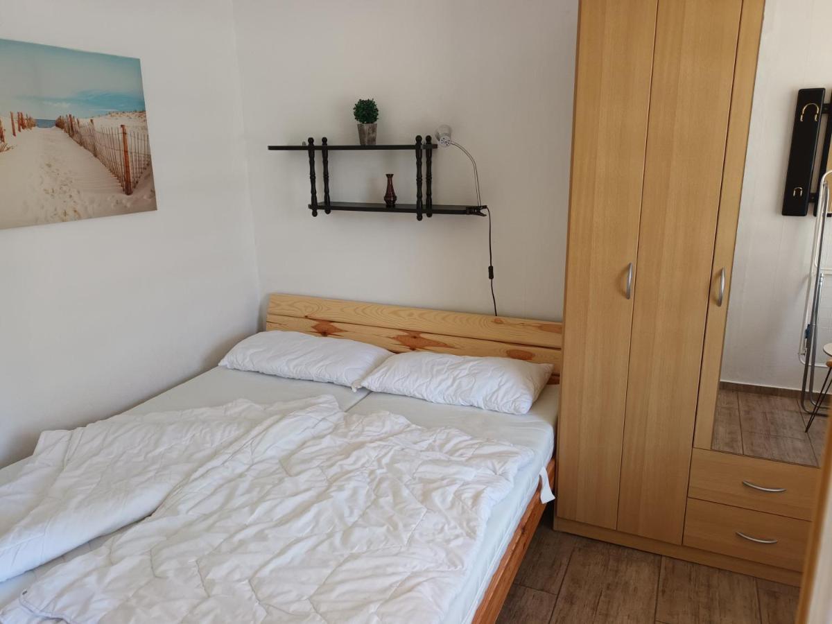 Seite 8 Oder 9 Apartment